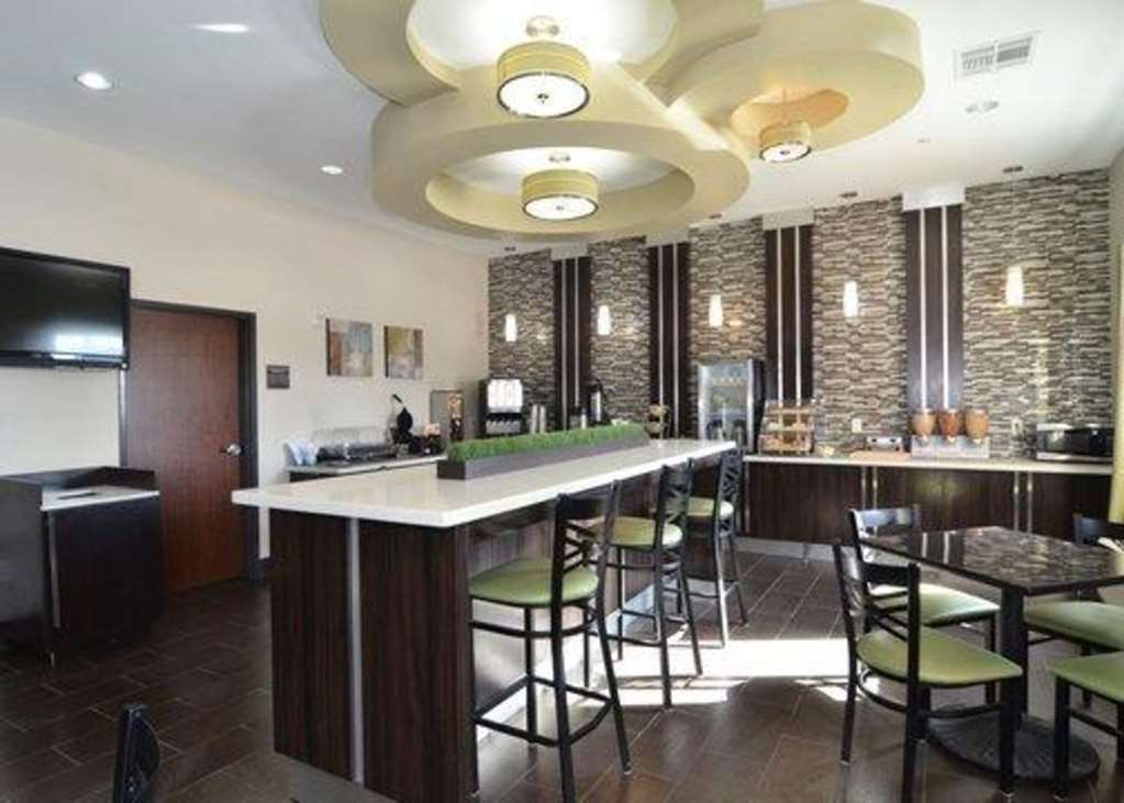 Quality Inn & Suites Kenedy - Karnes City Restaurant foto